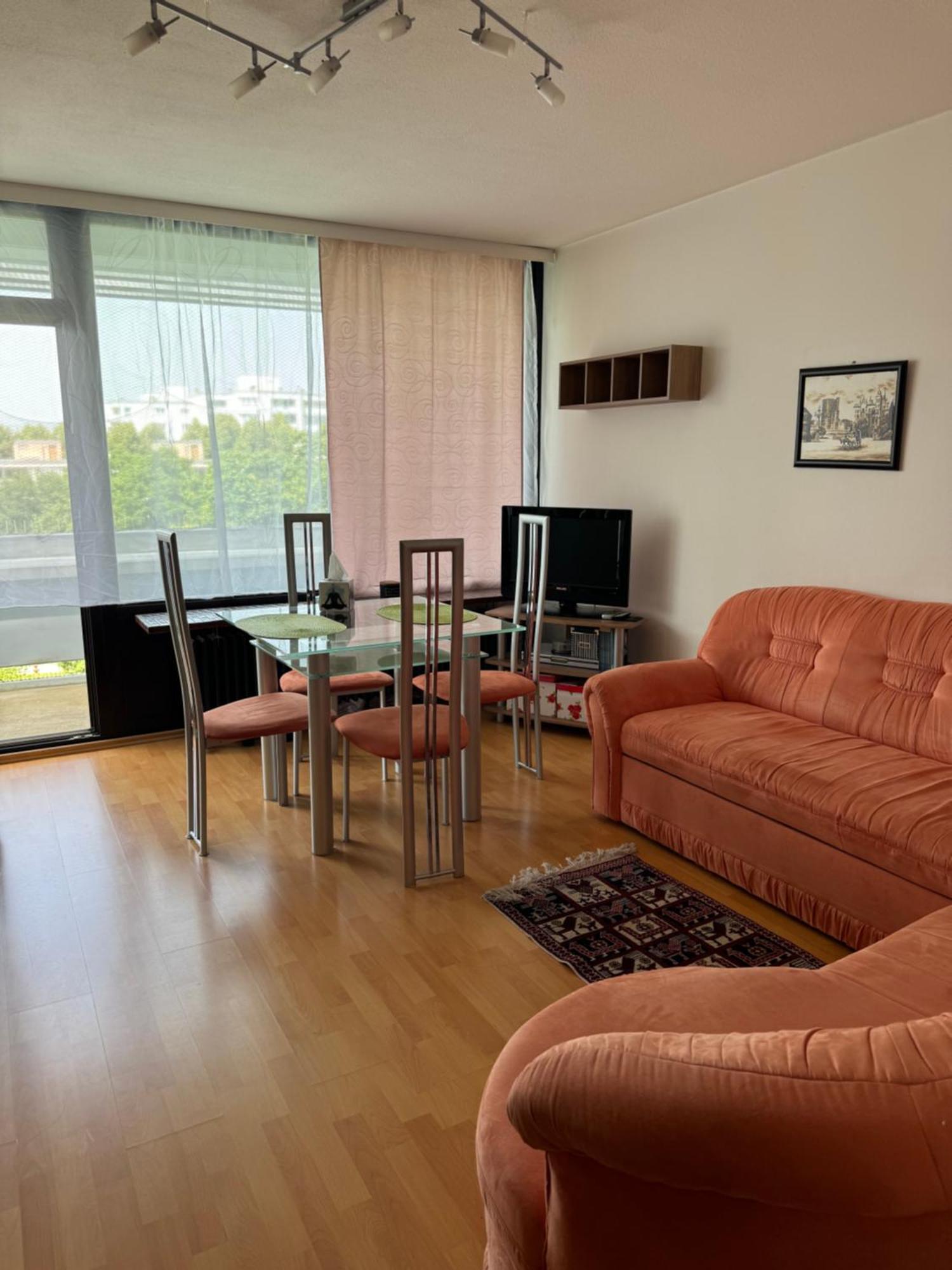 Humo Apartment